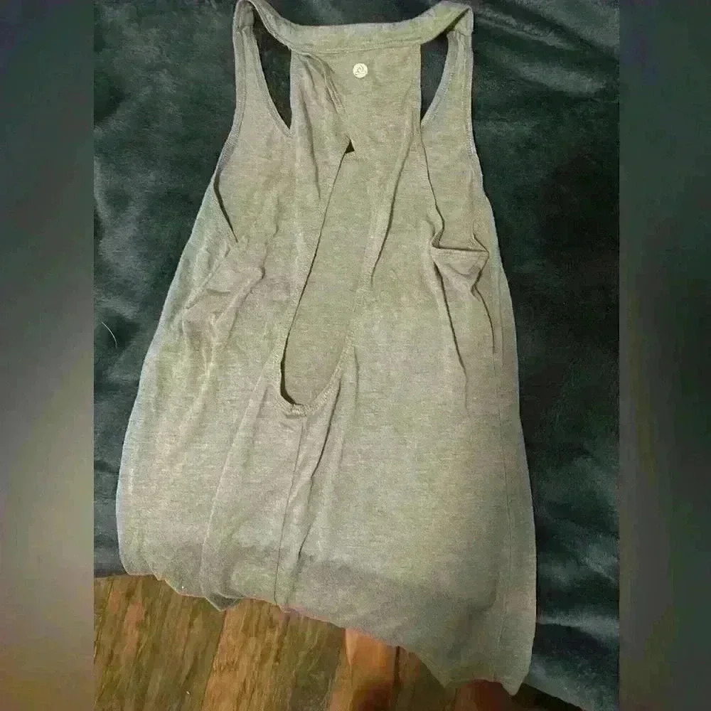Yoga tank
